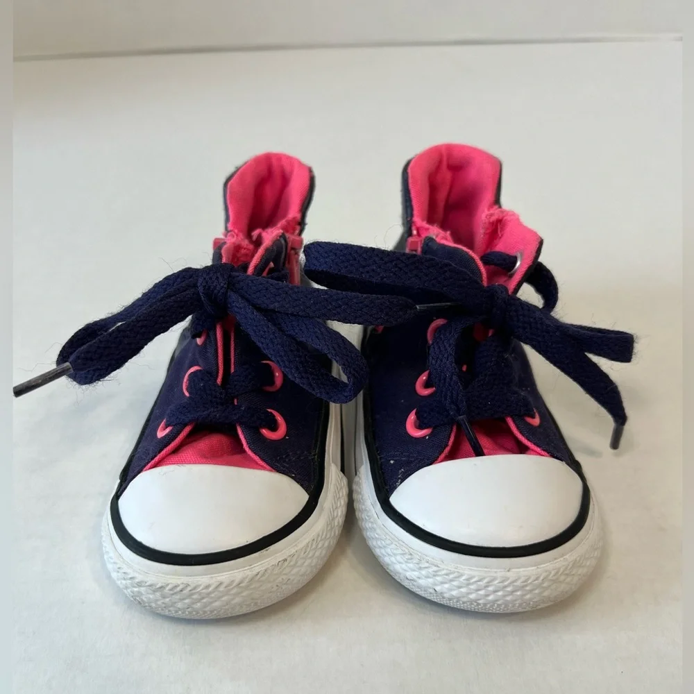 Converse‎ All-Star shoes size 5, baby